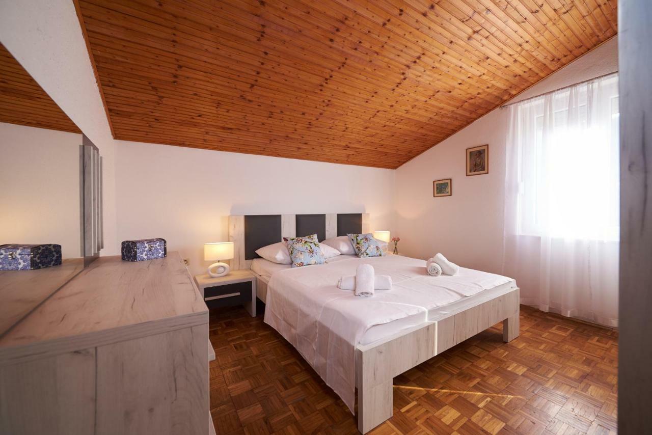 Apartments Lara Стобреч Екстер'єр фото